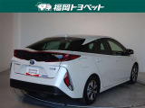 色は人気のプラチナホワイトパールマイカです。