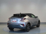 H29車 C-HR ハイブリッド 入荷しました!!