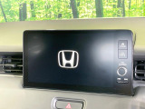 【純正9型ナビ】人気の純正ナビを装備。オーディオ機能も充実しており、Bluetooth接続すればお持ちのスマホやMP3プレイヤーの音楽を再生可能!毎日の運転がさらに楽しくなります!!