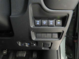 両側電動のスライドドアで楽々スムース!運転席からも開閉の操作もできます♪キーのスイッチひとつで自動開閉できる便利な機能もついてます♪
