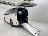 ウェルキャブ仕様車です。 一台一台使う人に合わせた仕様になっていますので、詳しくはスタッフまでお問合せ下さい。