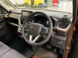 展示車両、並びに展示場の清掃を心掛けております。お車もご納車前にしっかり洗車して、清潔感が感じられる状態でお渡し致します。