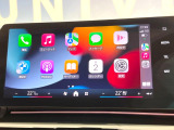 ●Apple Car Play:スマホとの有線接続で、ナビ・オーディオ再生などスマホのアプリ機能が画面でも使える便利機能です!