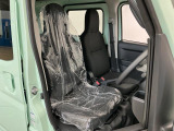【運転席・助手席】内装ルームクリーニング済みです。しっかり綺麗にしていますので、是非、お確かめください。車に自信があるからこそ、是非一度ご来店頂き内外装も見てもらえると幸いです。