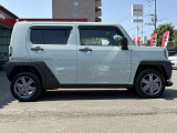 届出済未使用車/4WD/純正ディスプレイオーディオ/バックカメラ/純正エンジンスターター/シートヒーター/スマートキー/クルーズコントロール/スカイフィールトップ/オートライト/スマートアシスト