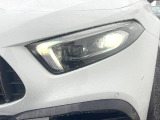 ●LEDヘッドライト:夜間走行時も良好な視界を確保し安心して運転できる高輝度LEDヘッドライトを装備!点灯速度が早く、消費電力も抑えられています。