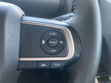 走行中に先行車の様子を検知しながら、設定した車速の範囲内で先行車との距離のキープを支援します。疲れにくく、長距離運転中の渋滞なども快適に運転できます。
