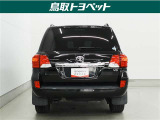 TOYOTA認定中古車とは 【1】まるごとクリーニング【2】車両検査証明書【3】ロングラン保証 この『3つの安心』をセットにした中古車のブランドになります。
