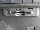 ナビ連動タイプのETC車載機です。ナビゲーションと連動してくれますのでカード未挿入を知らせてくれるなど便利な機能が追加されています。