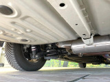 お車を安心してお乗りいただく為には、足回りの定期点検が欠かせません。サービスサポート(有償保証)では無料点検もご提供しており、安心のカーライフをお過ごしいただけるサポート体制が整っています。