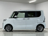 【オプション多数】大好評ボディーへのガラスコーティング施工承ります☆ご納車でキレイなのは当たり前♪その後のお手入れは水洗いでOK!いかに良い状態を保つかがカギ☆純正や社外パーツ等も取り寄せ・取付可能☆