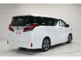 当社では自動車保険、ドライバーに支持されているロードサービスJAFも取り扱いしております。