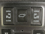 【パワーバックドア】スマートキーや運転席のボタンを押すだけでリアゲートが自動で開閉します!荷物を持っている時や、高い位置にあるバックドアを閉める際に便利な機能です♪