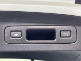 【パワーバックドア】スマートキーや運転席のボタンを押すだけでリアゲートが自動で開閉します!荷物を持っている時や、高い位置にあるバックドアを閉める際に便利な機能です♪