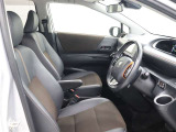 運転席廻りです。