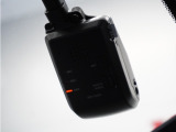 ◆ドライブレコーダー◆映像・音声などを記録する自動車用の装置です。 もしもの事故の際の記録はもちろん、旅行の際の思い出としてドライブの映像を楽しむことができます。