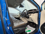 オイル・タイヤ交換などの日常整備などはもちろん、車検対応、事故や故障の修理対応など、様々な場面にてお客様をサポート致します。