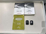 【キーレス】少し離れた場所からでもボタン一つでドアの開錠・施錠ができるのでとっても便利!
