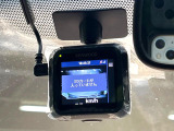 【ドライブレコーダー】ドライブレコーダー装備!走行中はもちろん、あおり運転や事故に遭遇した際、映像で記録し、万一のリスクに備えます。※記録用SDカードはお客様ご自身でご準備いただく必要があります。