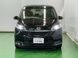 LEDヘッドライトを装備しています。LEDヘッドライトはとても明るく、雨の日や夜間走行も安全・安心です。オートライトコントロール付きで周囲の明るさに応じて自動で点灯・消灯します
