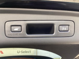 ハンズフリー機能付きパワーテールゲートで、重い荷物を持っていても足をかざすだけで開閉可能。予約クローズ機能により、離れると自動で閉まるため、積み込み後もスムーズに移動できます。