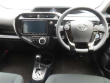 ぜひ展示車の運転席に座ってみてください。