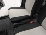 当社は購入後のアフターケアを大切にしております。納車後、1ヶ月無料点検、半年ごとにあんしん点検、12ヶ月法定点検の誘致をします。また車検までの点検をセットにした『ワンダフルパスポート』を販売中です。