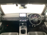 【前方視界】開放的な前方視界!運転がしやすく疲れにくいです♪窓が大きく、見通しがとっても良いおクルマですよ♪