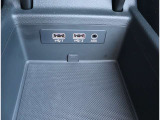Audi正規ディーラーが高品質をお約束。高度な訓練・教育を受けたAudi専任メカニックが、100項目にもおよぶ精密な点検を実施。すべてクリアしたAudi車だけ、あなたのお手元に届けられるのです
