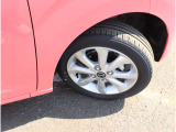 155/65R14タイヤ・純正アルミホイールです。スタッドレスタイヤや各種オプションのご注文も承っております(^^)!