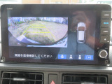 車庫入れ・駐車を安心サポート!バックカメラ装備です。