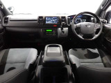 見通しのよいすっきりとした視界で、誰でも運転しやすいです。運転のしやすさは疲れにくさにも繋がりますよ♪