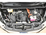 「中古車ハイブリッド保証」付き。ハイブリッド機構を無償で保証します。保証期間は、初度登録年月から10年目まで、またはロングラン保証が終わってから3年間。ただし累計走行距離が20万km以内です。
