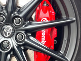 【ブレンボ製キャリパー】ハイパワー車両には強力なブレーキが必須!世界のスーパーカーにも採用されるイタリアの高級メーカー「ブレンボ」を装着!色鮮やかなキャリパーがスポーティな印象を引き立てます♪