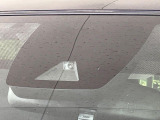 【トヨタセーフティセンス】走行中に前方の車両等を認識し、衝突しそうな時は警報とブレーキで衝突回避と被害軽減をアシスト。より安全にドライブをお楽しみいただけます。