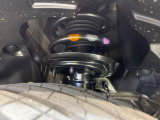 お車を安心してお乗りいただく為には、足回りの定期点検が欠かせません。サービスサポート(有償保証)では無料点検もご提供しており、安心のカーライフをお過ごしいただけるサポート体制が整っています。