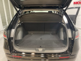 広々としたカーゴスペース。週末のお買い物や長期旅行のたくさんの荷物も積載できます。
