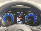 【メーター】メーター内のカラーディスプレイには運転をサポートするさまざまな情報を表示!