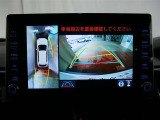 バックガイドモニターで、後方を確認しながら安心して駐車することができます。運転初心者も熟練者も必須の機能ですよ!