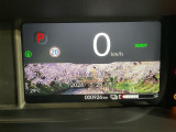 視認性の高いメーター回り。いろいろな情報も表示されます。