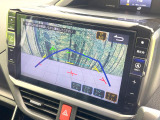 【バックカメラ】駐車時に後方がリアルタイム映像で確認できます。大型商業施設や立体駐車場での駐車時や、夜間のバック時に大活躍!運転スキルに関わらず、今や必須となった装備のひとつです!
