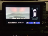 バックでの車庫入れも安心です! リアカメラが付いているバックモニター付のナビを装備しております。バンパーについているソナーや、操作線もついており距離感も画面から確認できます。