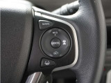 ◆アダプティブクルーズコントロール◆予め設定した車速内でクルマが自動的に加減速。前走車との適切な車間距離を維持しながら追従走行します。【LKAS】車線維持支援システムでステアリング操作を支援。