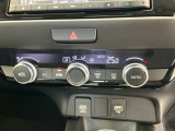 オートエアコン付きです!お好みの温度をセットするだけでエアコンの風量などを自動でコントロール。快適な車内でお過ごしいただけます。