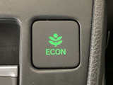 ★ECONスイッチ★ エコドライブを加速しよう!スイッチをONにすると、運転の仕方によるロスを抑え込み燃費をよくするようクルマが頑張ります(*^ー^*)燃費向上にチャレンジ♪