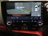 純正ナビ付です。もちろん車両後方を表示するバックガイドモニターが付いていて車庫入れ安心!