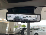 【デジタルインナーミラー】後席の大きな荷物や同乗者で後方が確認しづらい時でも安心!カメラが撮影した車両後方の映像をルームミラー内に表示。クリアな視界で状況の確認が可能です!
