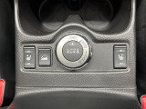 【オールモード4&times;4】2WD/4WDモードを手軽に切り替え可能。燃費重視の2WD、スタック時に役立つLOCK、AUTOモードでは4WDの配分を自動で調整し、路面状況を問わず安定した走りをサポート。