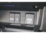 シガーソケットが付いているので、車から電源を取ることが出来ます!