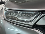 LEDヘッドライトは、点灯の瞬間から最大光量を発揮し、突然暗くなるトンネルなどでの安定感を高めます。
